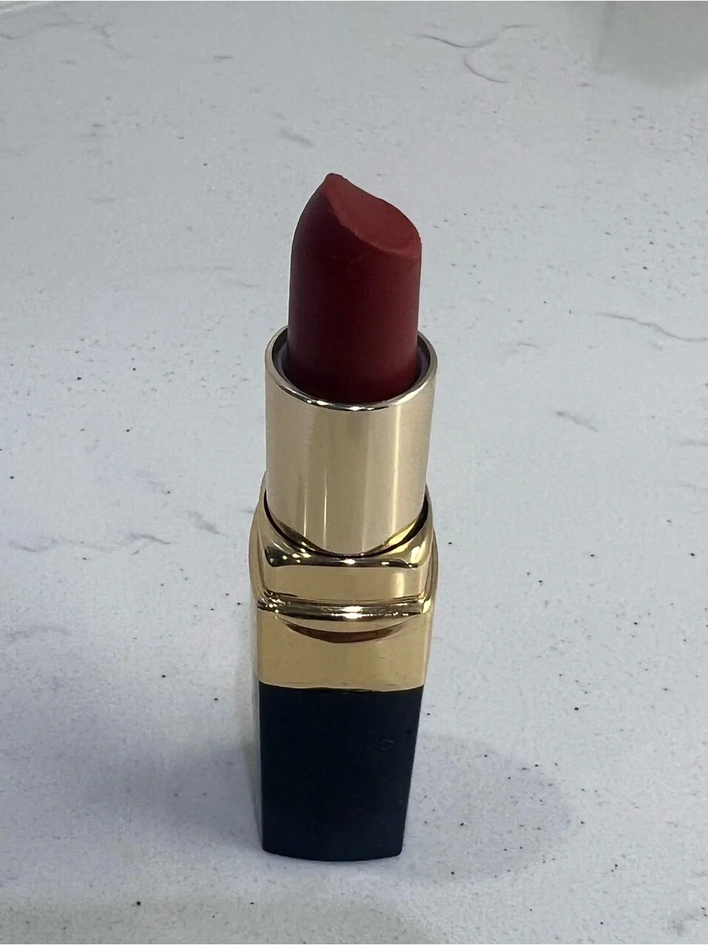 Avon Brandy Dipped Lipstick Moisture 15 Satin Smooth SPF 15 .13 oz